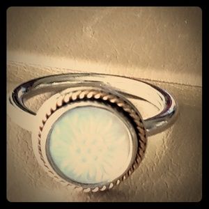 Retired Pandora Daisy Signet Ring 14k